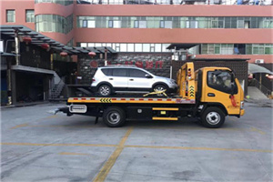 锡林浩特汽车紧急补胎换胎救援